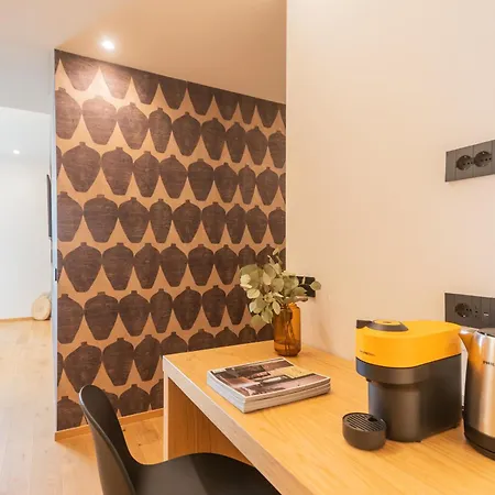 Pureview Luxury Suites - Adultsonly By Rent All Como-3